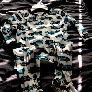 Carter’s brand new footie in 24 months with a zipper in front